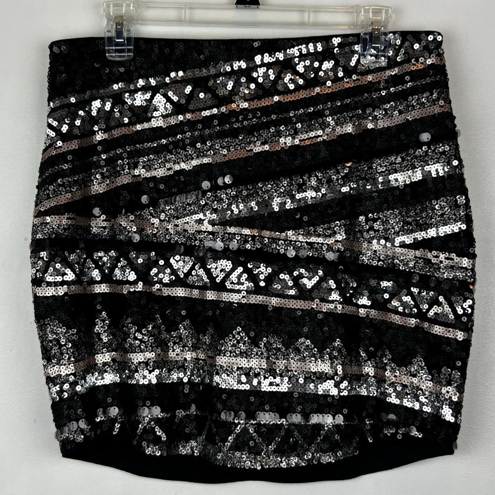Express Mini Skirt Womens M Lined Geometric Shimmer Black Gold Sequin Cruise